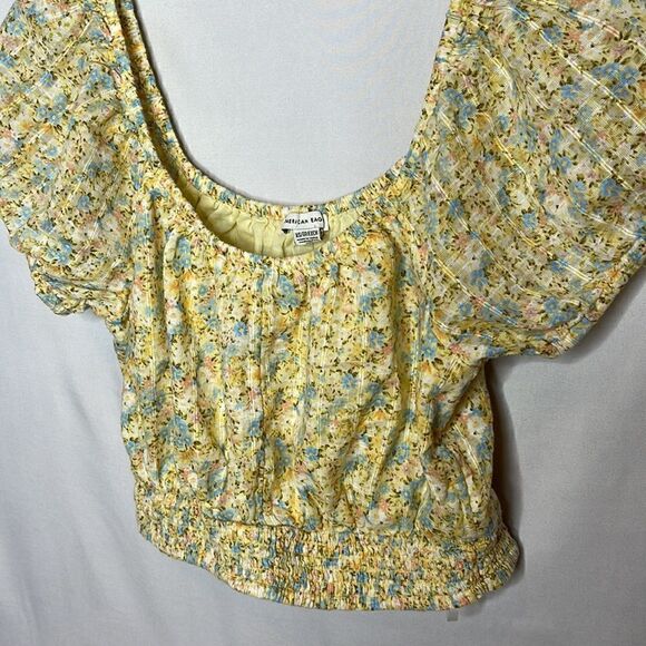 American Eagle Flowered Crop Top. Size XS. - Picture 2 of 8